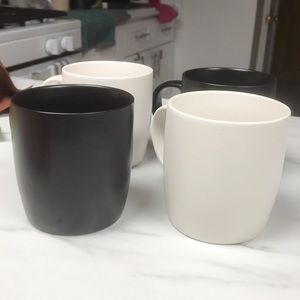 Black & white cups